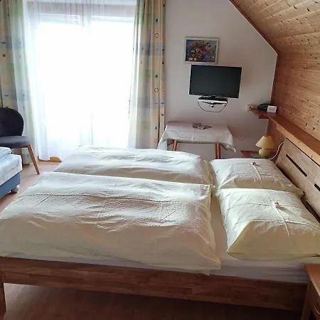 Проживание в семье Haus Ferner-lerchner